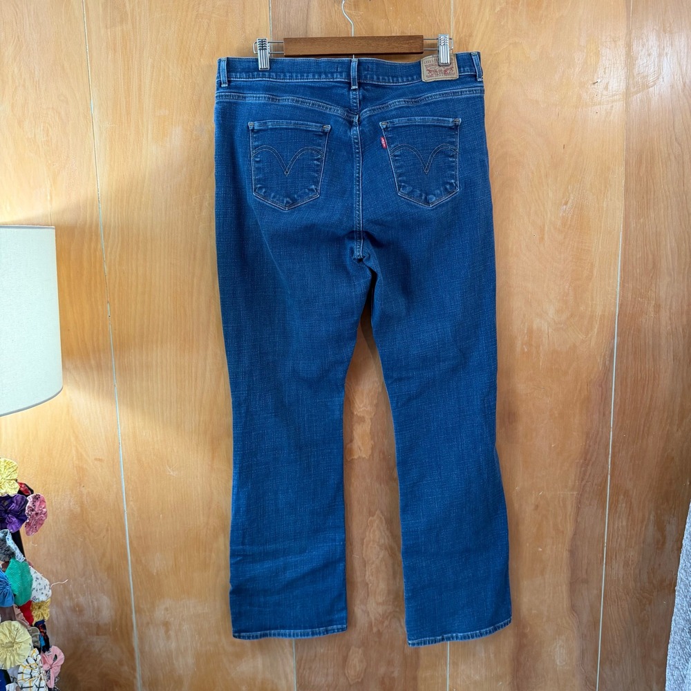 Levis Classic Bootcut Jeans Womens 16 Medium Wash Blue Denim Mid Rise Pants - Picture 3 of 7
